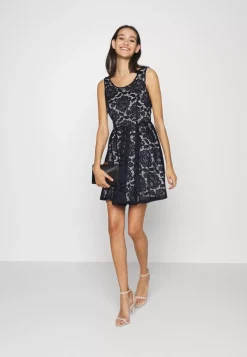 Wal G Gina Skater Dress – Cocktail Dress / Party Dress . Excellent|Women Dress