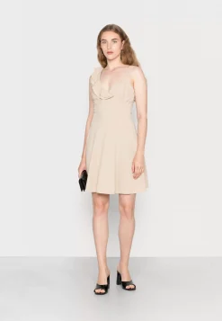 Wal G Jolene Asymmetric Skater Dress – Jersey Dress . Excellent|Women Dress