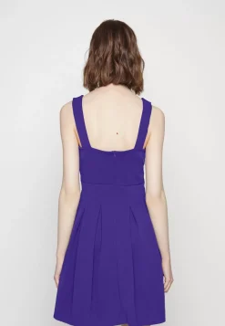 Wal G Plain V Neck Skater – Jersey Dress . Excellent|Women Dress