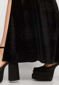 Wal G Sara Halter Maxi – Occasion Wear . Free Delivery|Women Occasion Wear