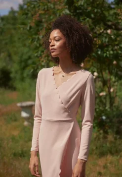 Wal G Wgxzl Wedding – Alexanda Scallop V Neck Midi Dress – Shift Dress . Sale|Women Dress